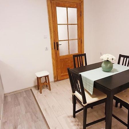 وارسو Separated Kitchen, Fast Internet Aleja 3 Maja 2M80 المظهر الخارجي الصورة